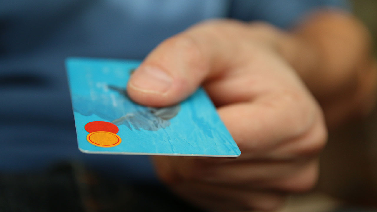 Reclamar tarjetas revolving de crédito